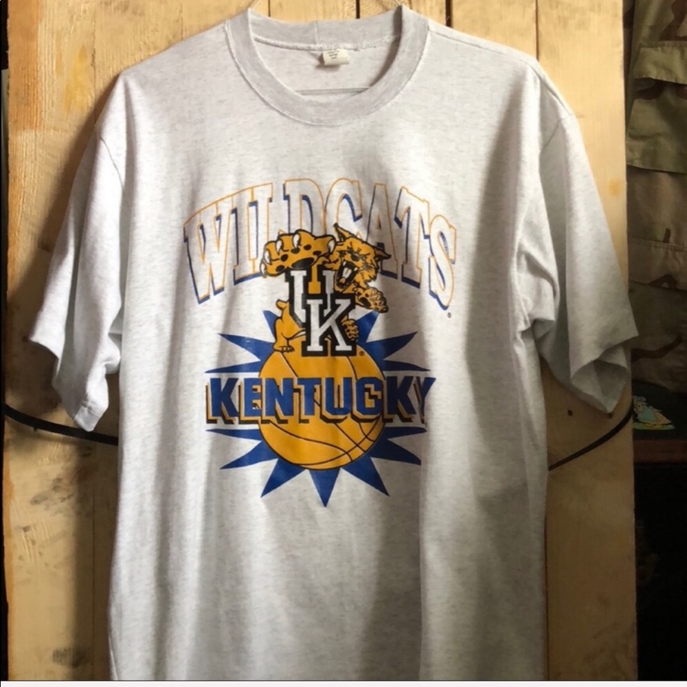 Kentucky Wildcats shirt